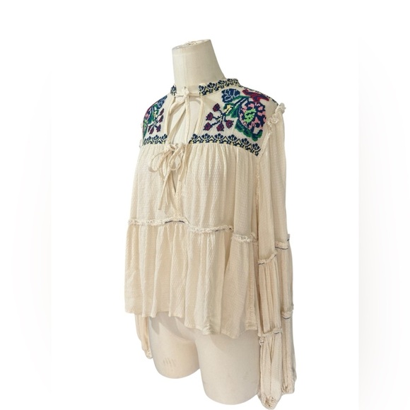 Free People Blouse Women White Vivid Floral Embroidered Atlas Clouds Boho Hippie - Picture 6 of 8